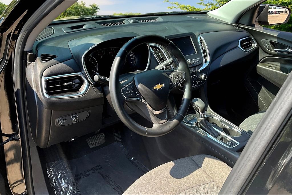 Used 2023 Chevrolet Equinox LT w/ Driver Convenience Package image 13