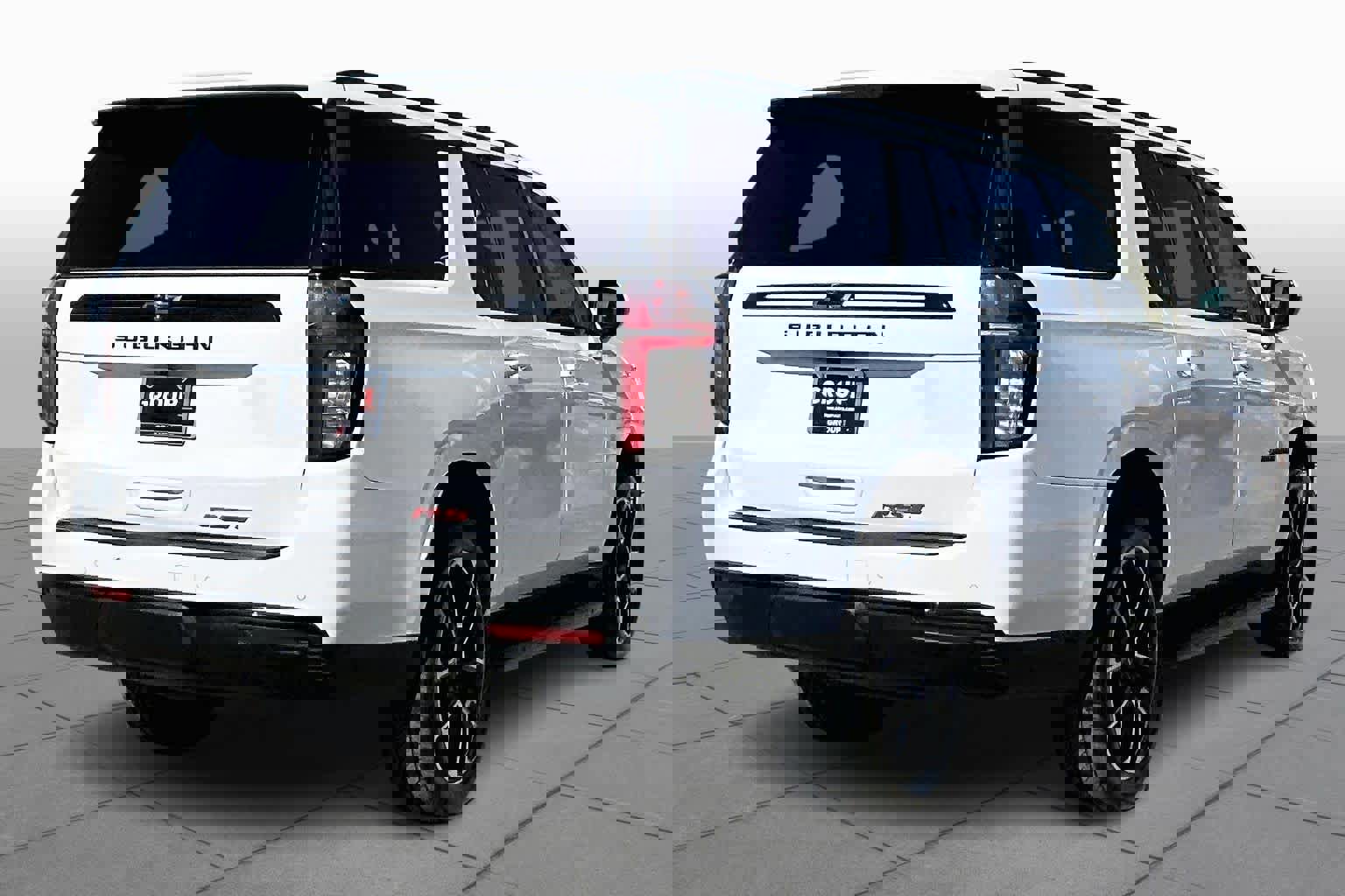 Used 2024 Chevrolet Suburban RST image 4