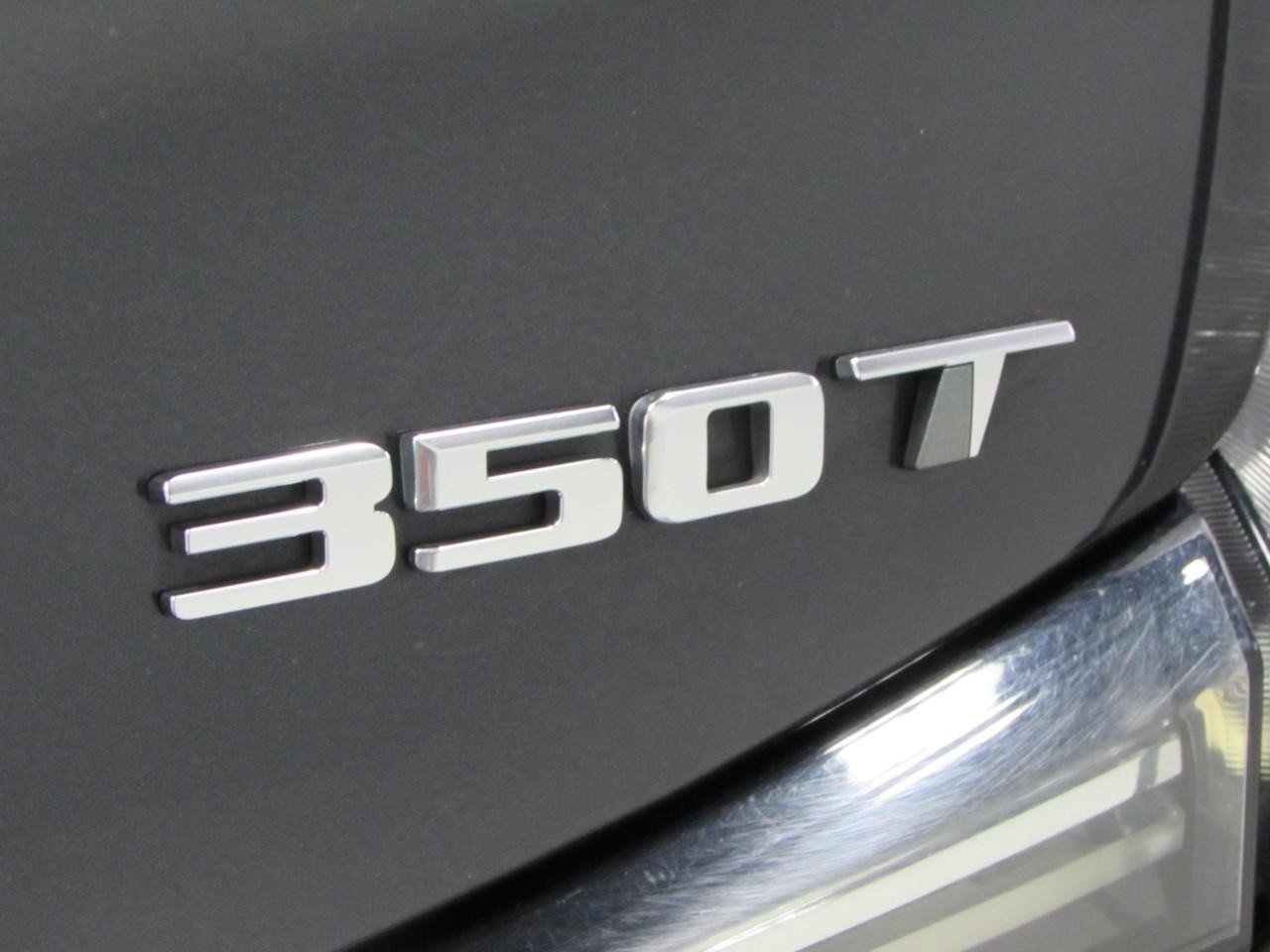 Used 2023 Cadillac XT4 Sport w/ Cold Weather Package AWD/4WD image 36