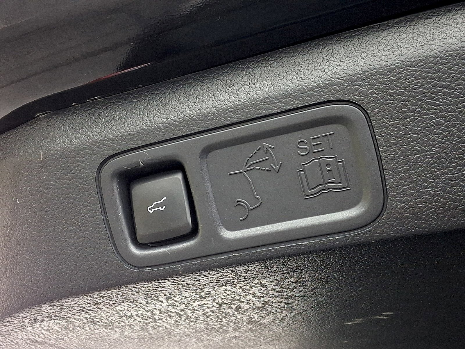 Certified 2024 Ford Expedition Limited AWD/4WD image 32
