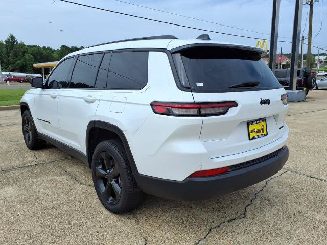 Used 2024 Jeep Grand Cherokee L Limited w/ Black Appearance Package RWD image 3