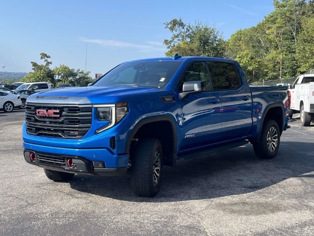 Used 2023 GMC Sierra 1500 AT4 w/ AT4 Premium Package AWD/4WD image 8