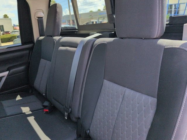 Used 2022 Nissan Titan SV w/ SV Convenience Package AWD/4WD image 14