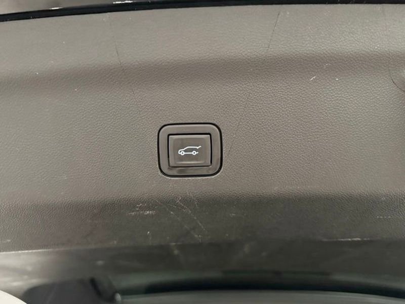 Used 2023 Chevrolet Tahoe LT image 38