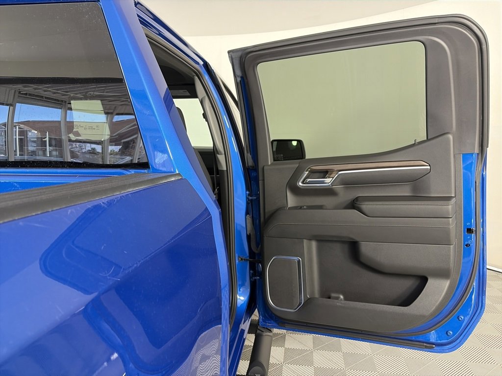 Used 2023 Chevrolet Silverado 1500 RST image 28