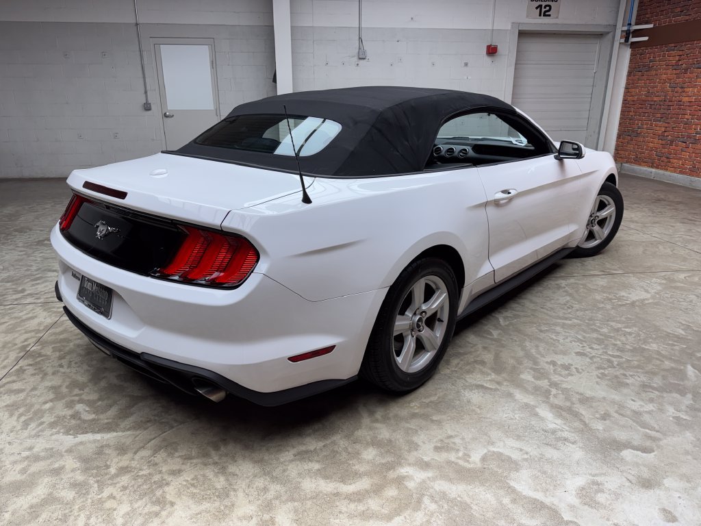 Certified 2019 Ford Mustang Convertible RWD image 5