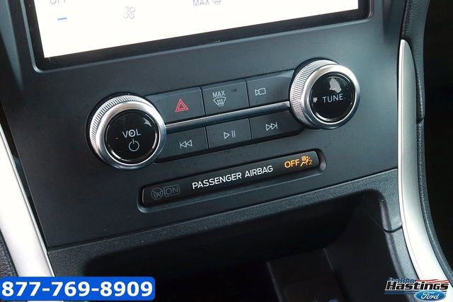 Certified 2024 Ford Edge SE w/ Black Appearance Package image 27