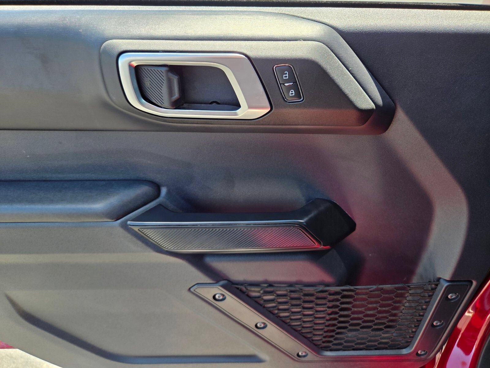 Certified 2025 Ford Bronco Badlands AWD/4WD image 17