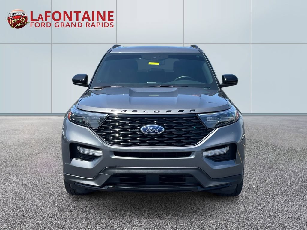 Certified 2023 Ford Explorer ST-Line w/ Class IV Trailer Tow Package AWD/4WD image 2