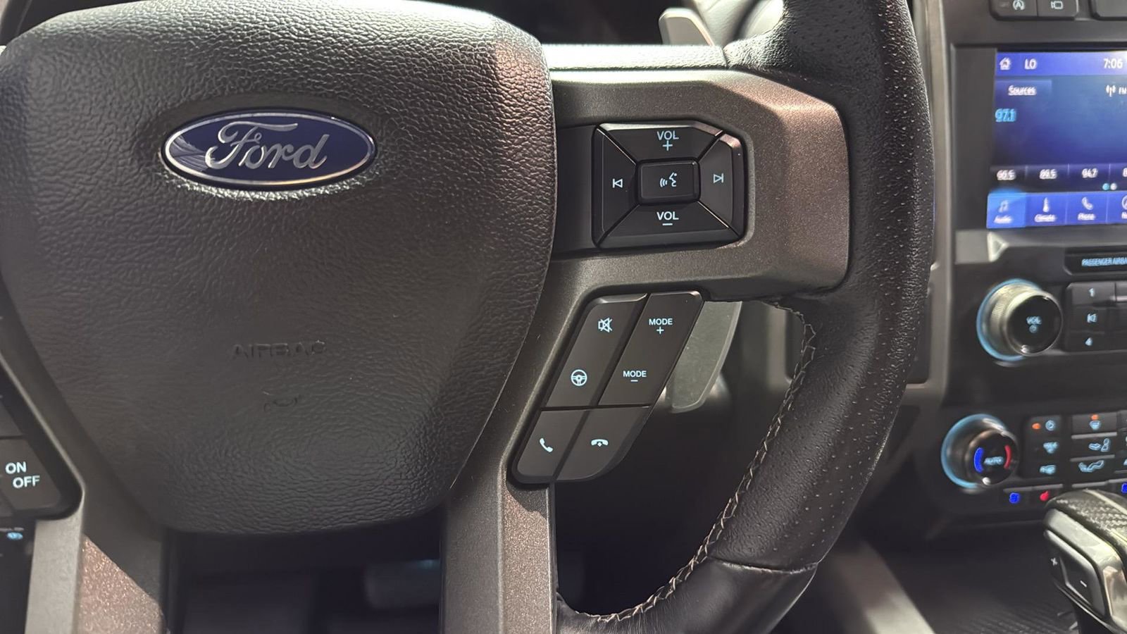 Certified 2020 Ford F150 Raptor w/ Equipment Group 802A Luxury image 16