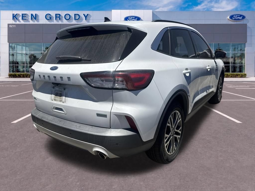 Certified 2020 Ford Escape SEL FWD image 4