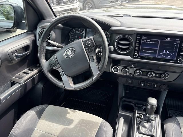 Used 2020 Toyota Tacoma TRD Sport AWD/4WD image 13