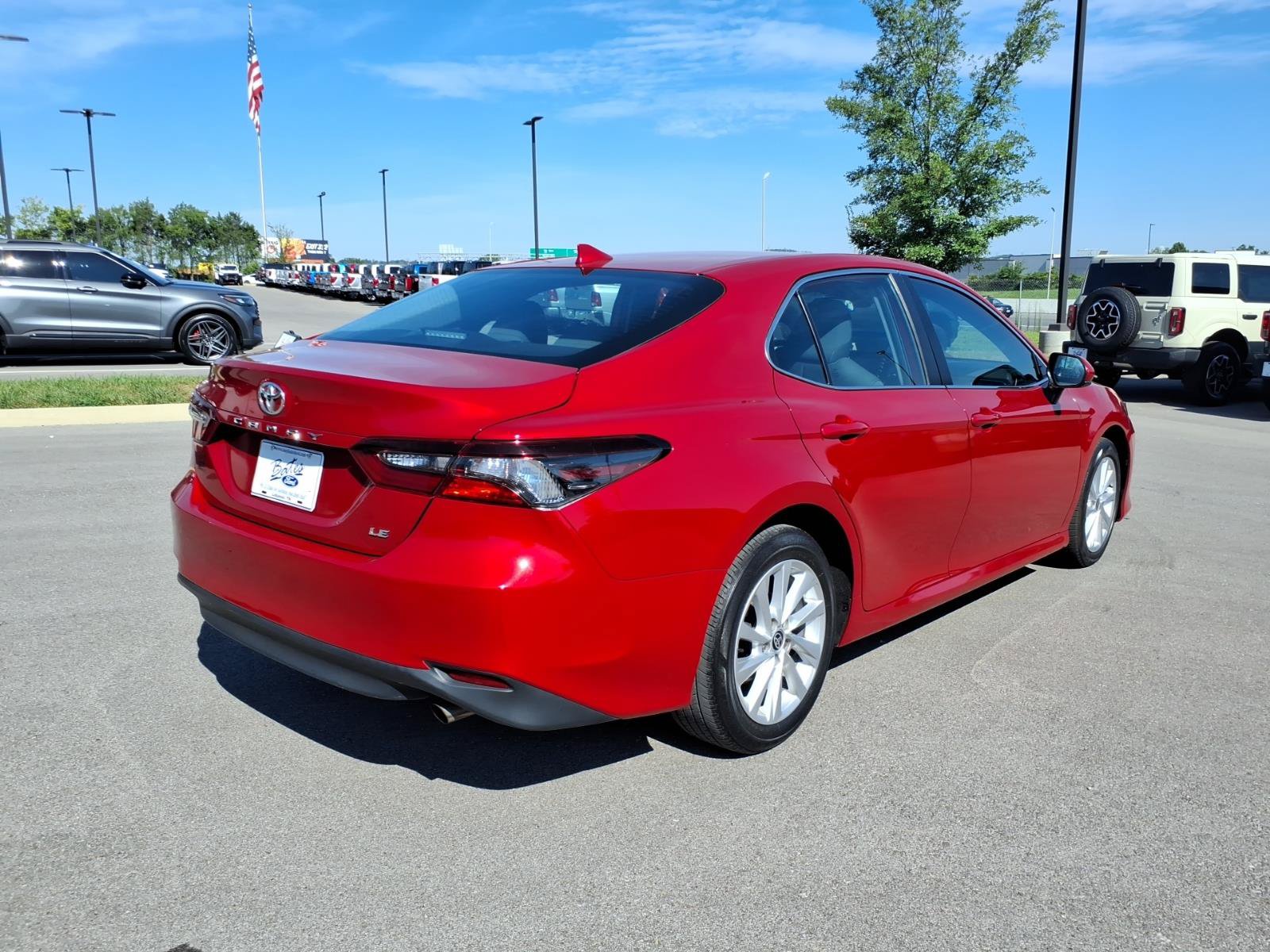Used 2024 Toyota Camry LE FWD image 3
