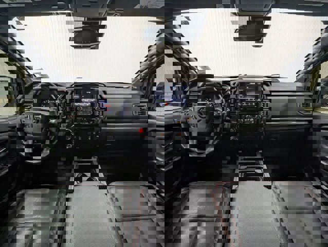 Used 2022 Nissan Titan PRO-4X w/ Pro-4x Convenience Package image 7