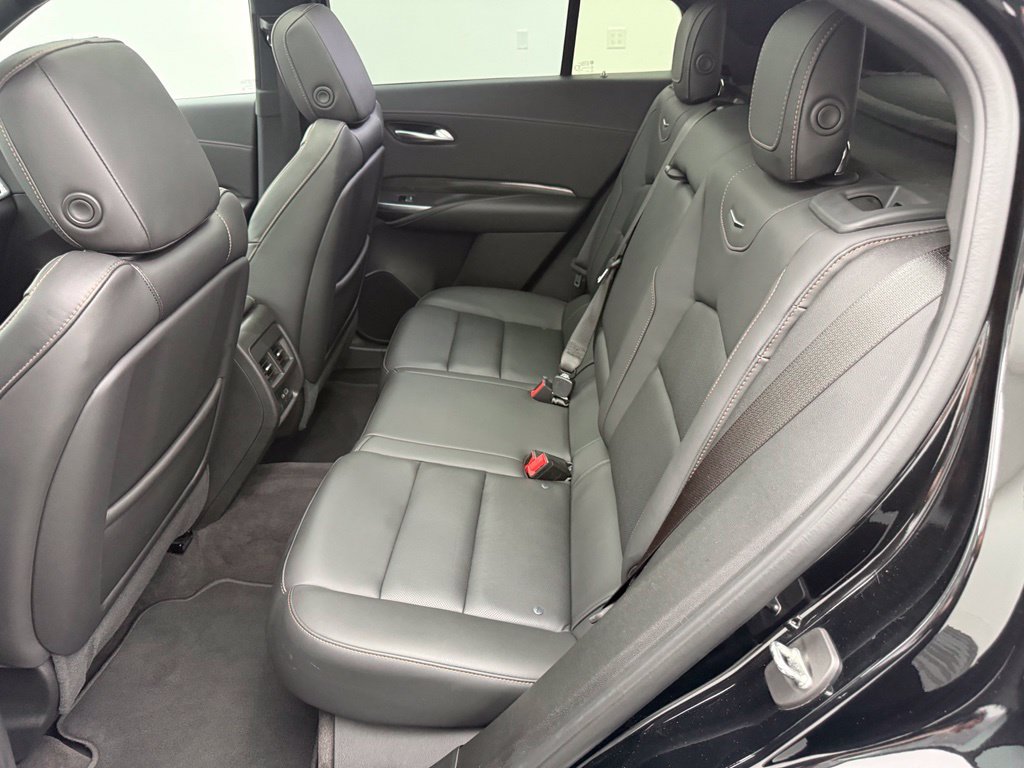 Used 2022 Cadillac XT4 Sport w/ Comfort Package AWD/4WD image 39