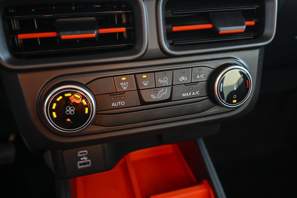 Certified 2023 Ford Maverick XLT w/ Equipment Group 300A Standard image 39