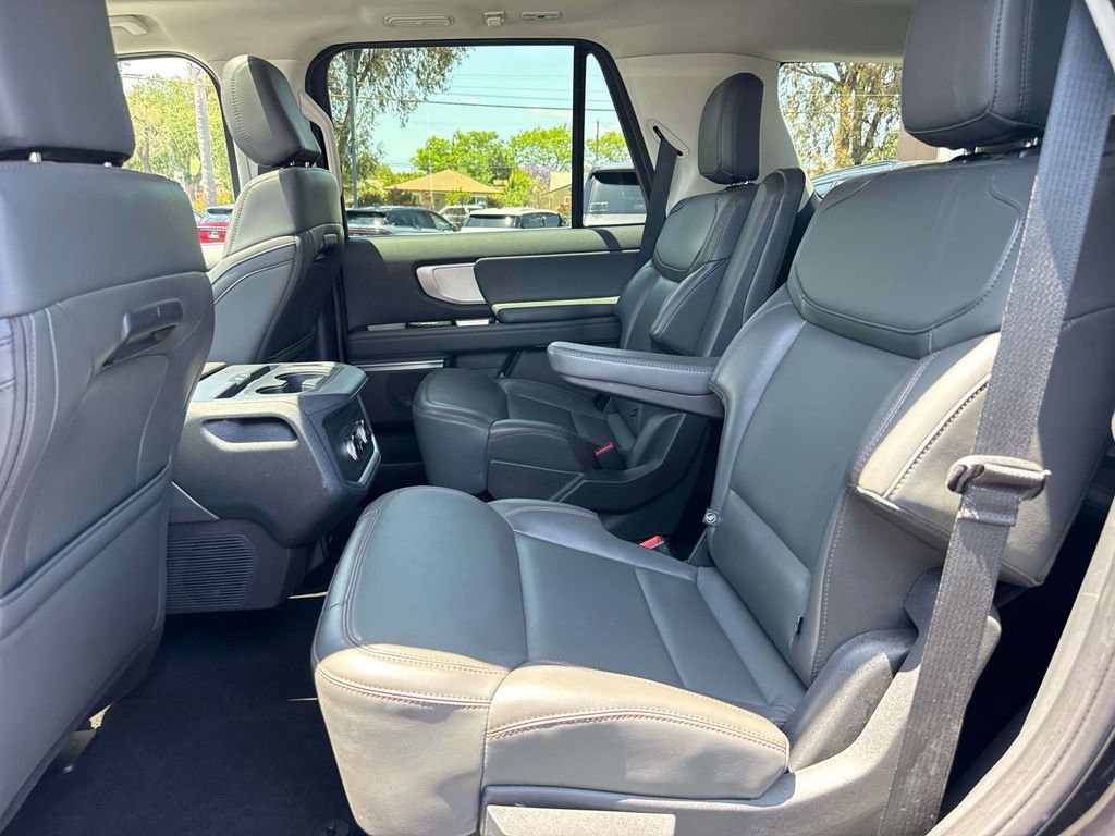 Certified 2025 Ford Expedition Active RWD image 11