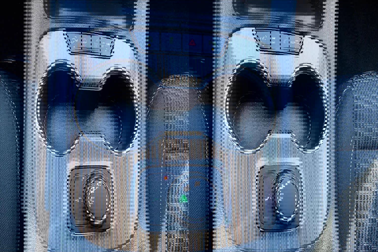 Used 2023 GMC Acadia SLE w/ Elevation Edition image 35