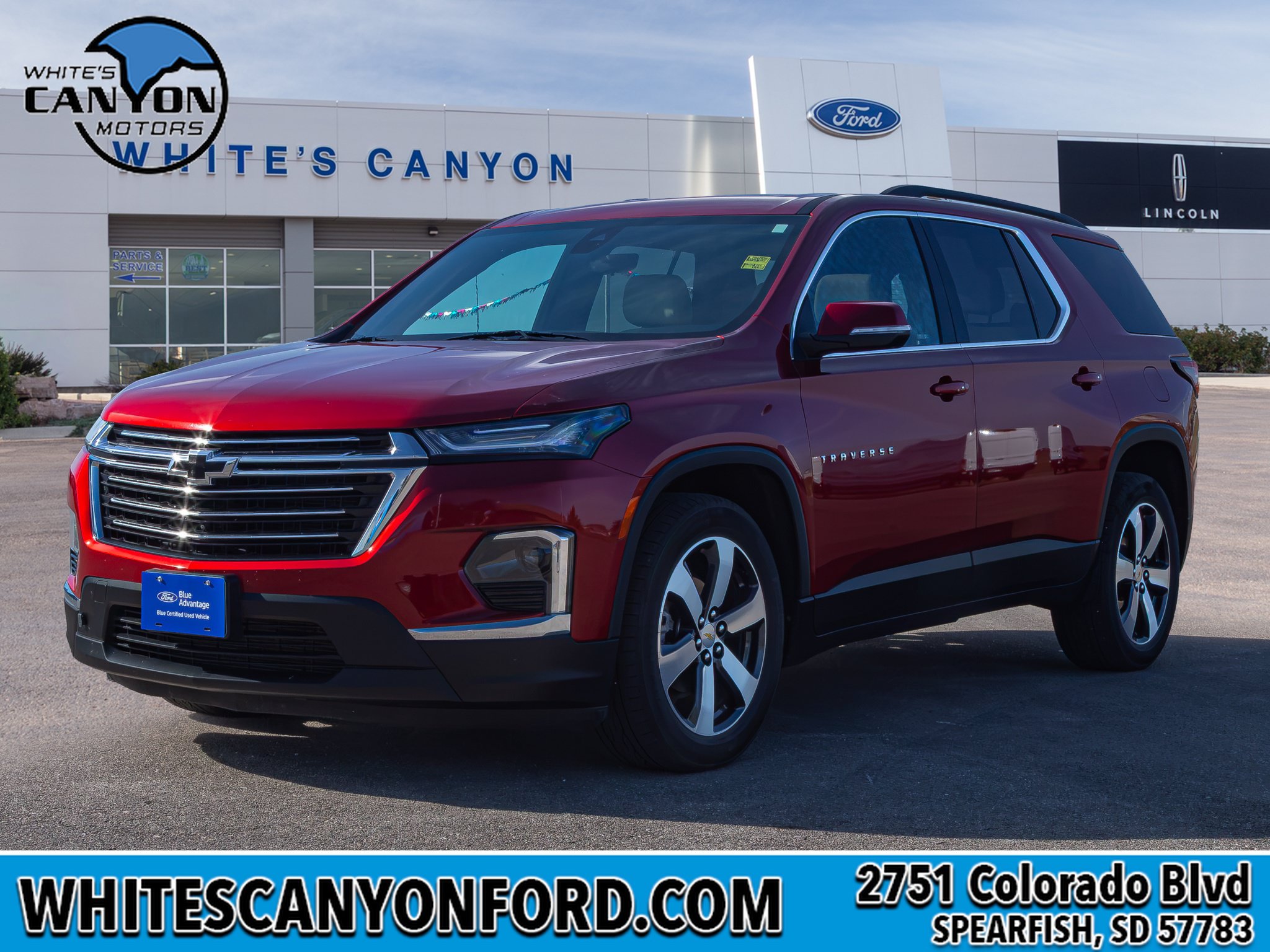 Used 2023 Chevrolet Traverse LT w/ LT Premium Package AWD/4WD image 1