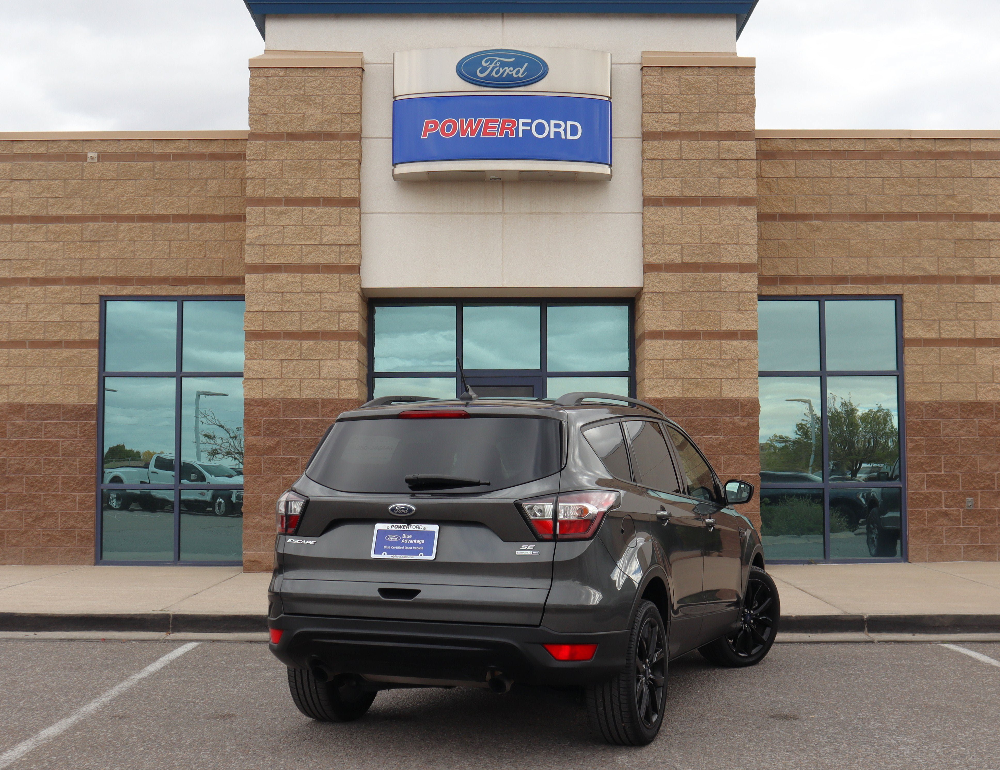 Certified 2018 Ford Escape SE w/ SE Sport Appearance Package AWD/4WD image 6