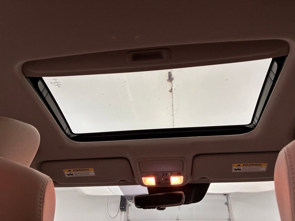 Used 2021 Honda Accord Touring image 3