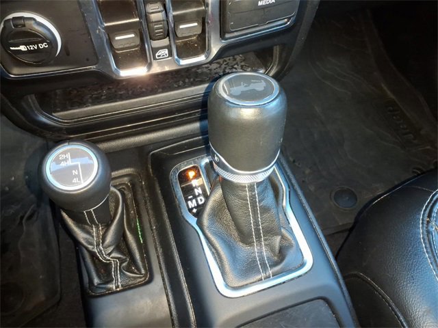 Used 2022 Jeep Wrangler Unlimited Sahara w/ Cold Weather Group image 20