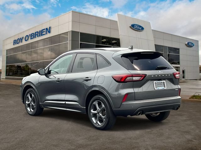 Certified 2023 Ford Escape ST-Line w/ Tech Pack #1 AWD/4WD image 3