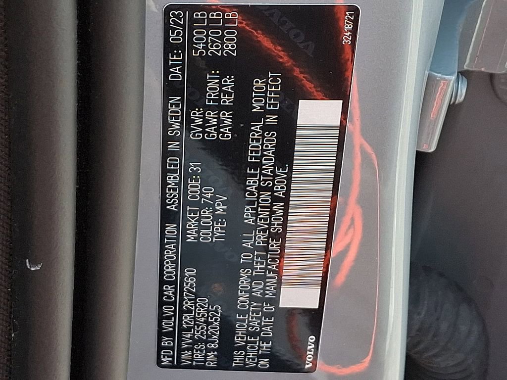 Used 2024 Volvo XC60 B5 Plus w/ Protection Package Premier AWD/4WD image 25