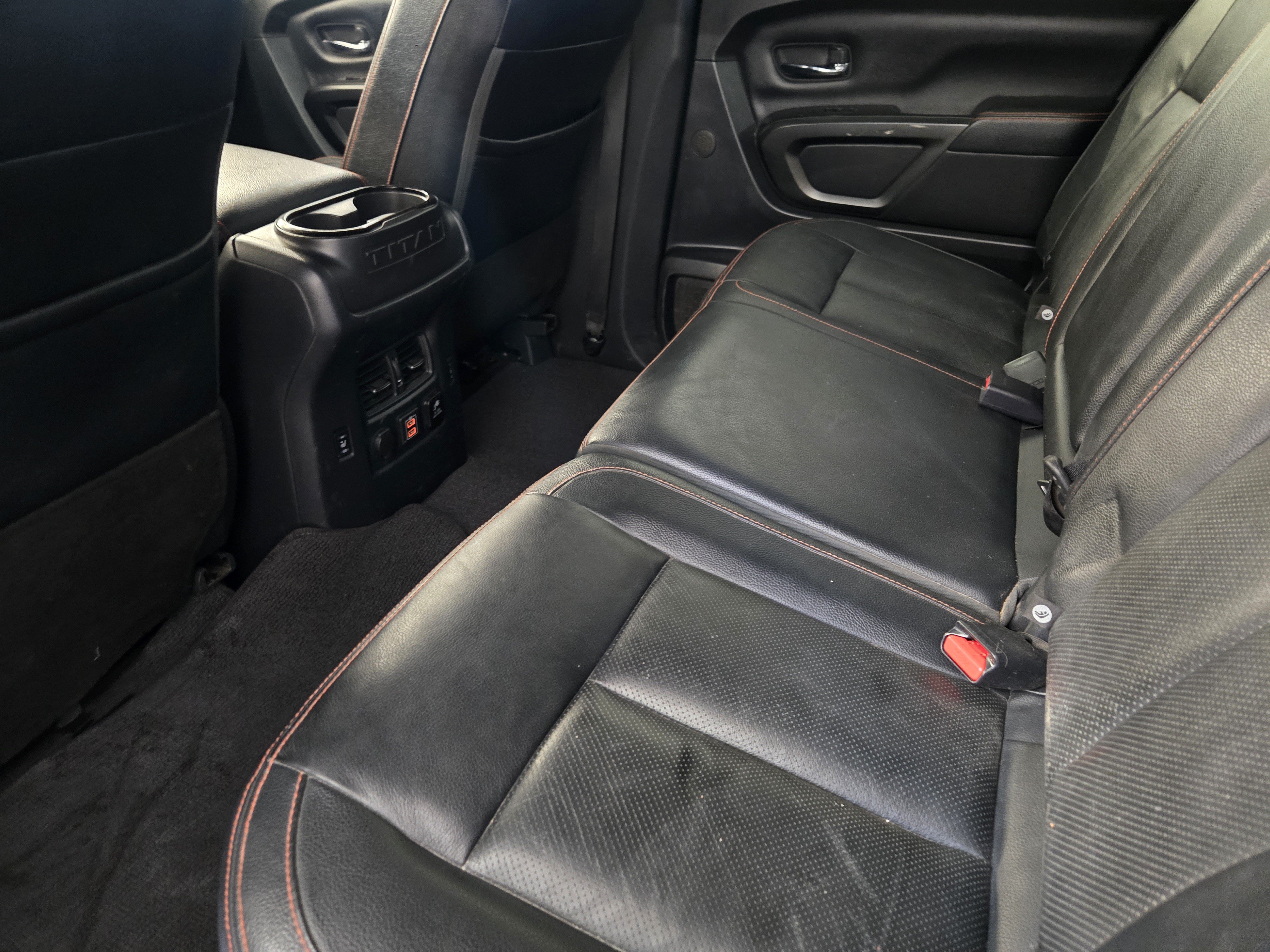 Used 2023 Nissan Titan PRO-4X w/ Pro-4x Convenience Package AWD/4WD image 33