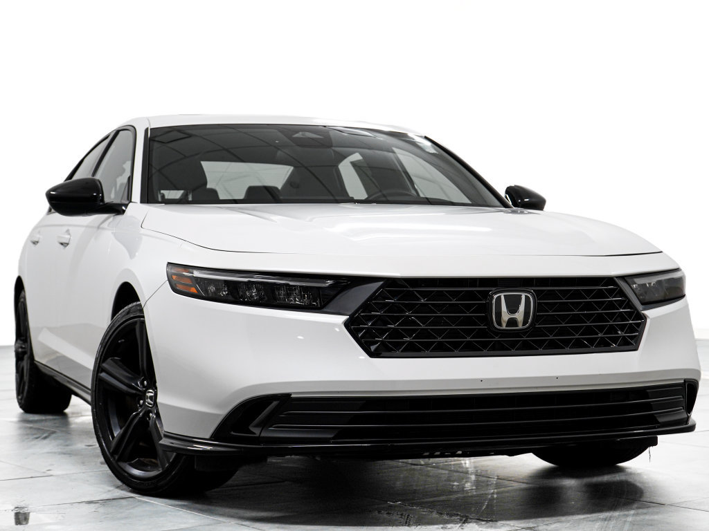 Used 2023 Honda Accord Sport image 3