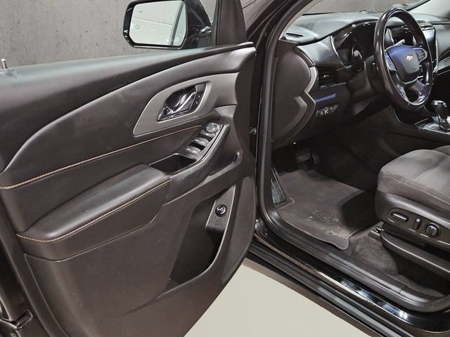 Used 2019 Chevrolet Traverse LT FWD image 11