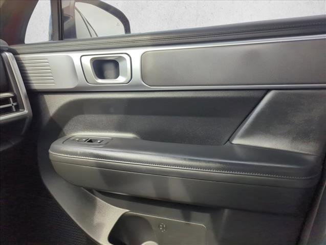 Used 2025 Hyundai Santa Fe XRT image 26