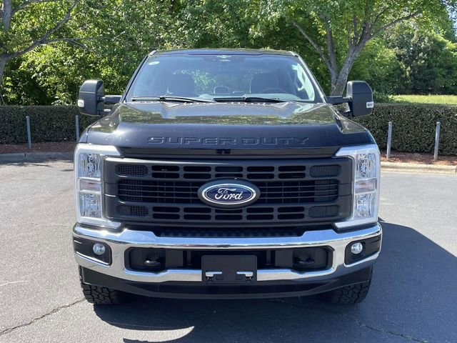 Certified 2023 Ford F250 XL w/ XL Off-Road Package AWD/4WD image 2