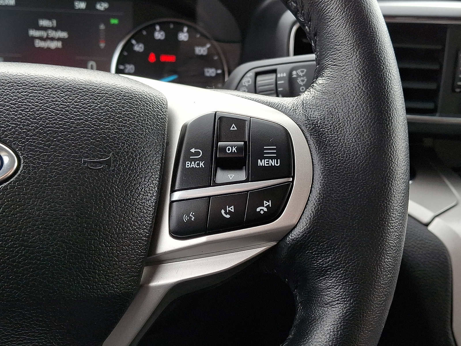 Certified 2023 Ford Explorer XLT w/ Equipment Group 202A image 25