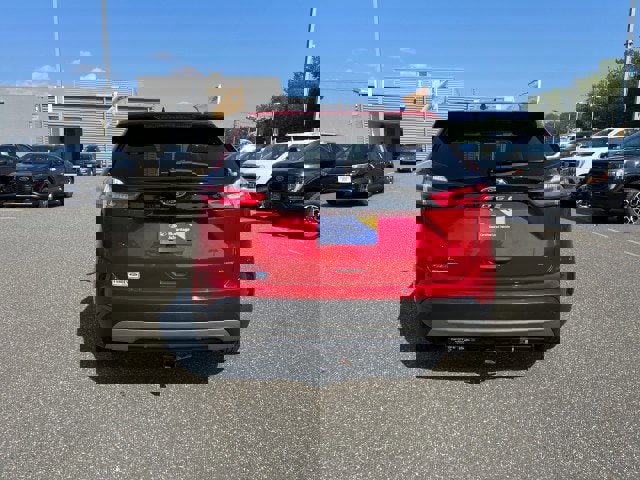 Certified 2022 Ford Edge SEL w/ Convenience Package image 4