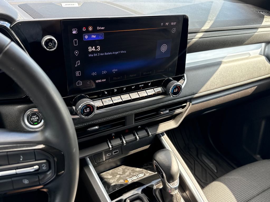 Used 2023 Chevrolet Colorado LT w/ LT Convenience Package II image 18