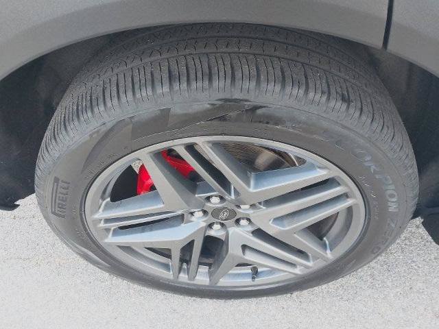 Certified 2025 Ford Explorer ST AWD/4WD image 11