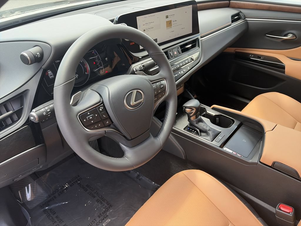 Used 2023 Lexus ES 350 w/ Premium Package FWD image 11
