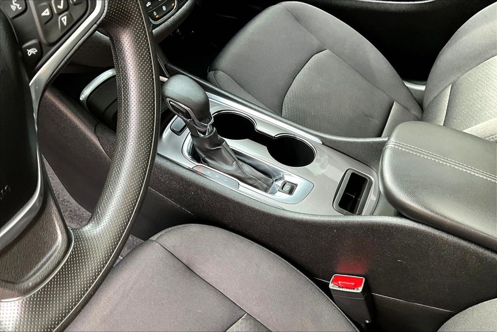 Used 2022 Chevrolet Malibu LT FWD image 20