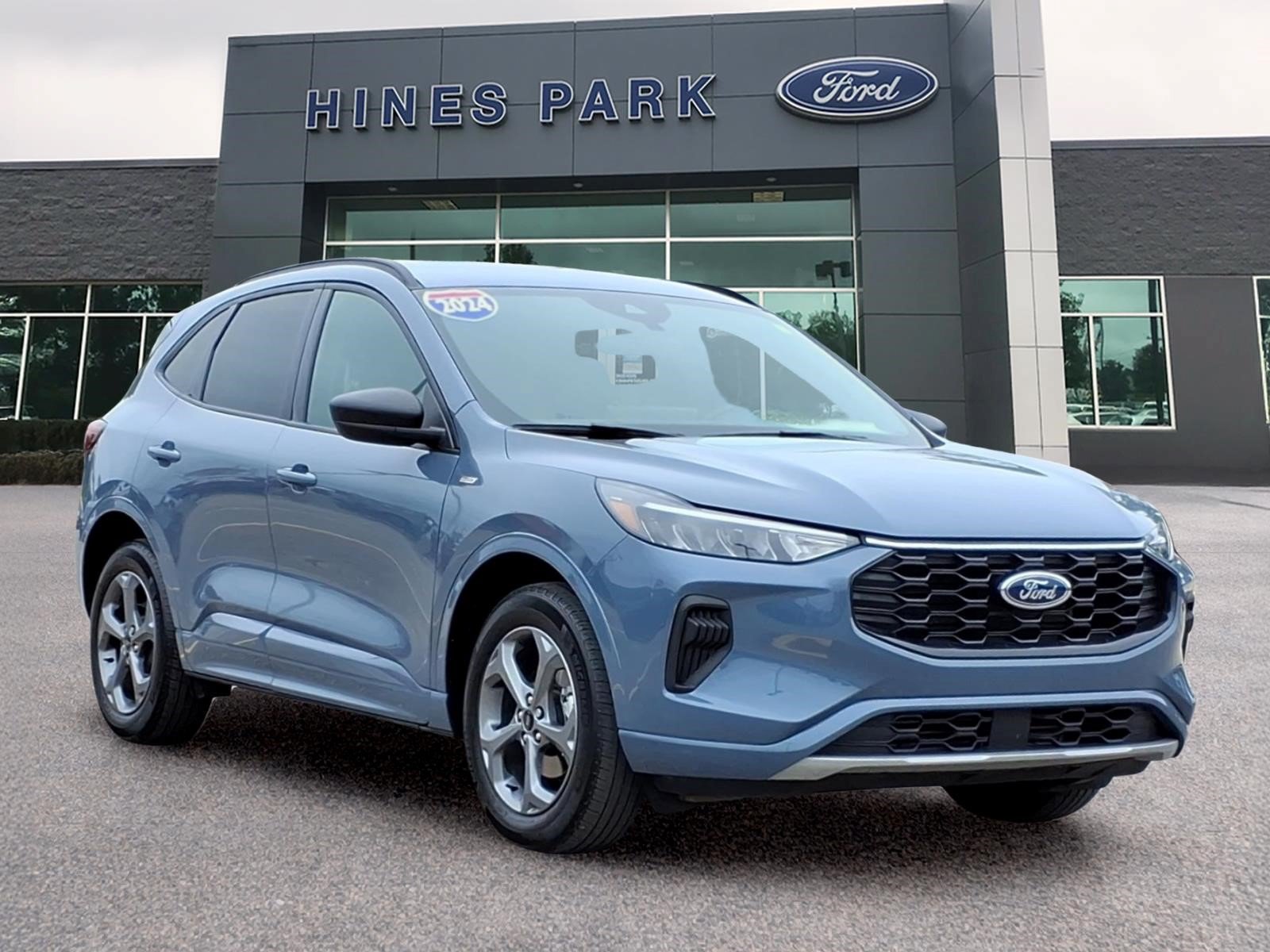 Certified 2024 Ford Escape ST-Line w/ Tech Pack #1 AWD/4WD image 1