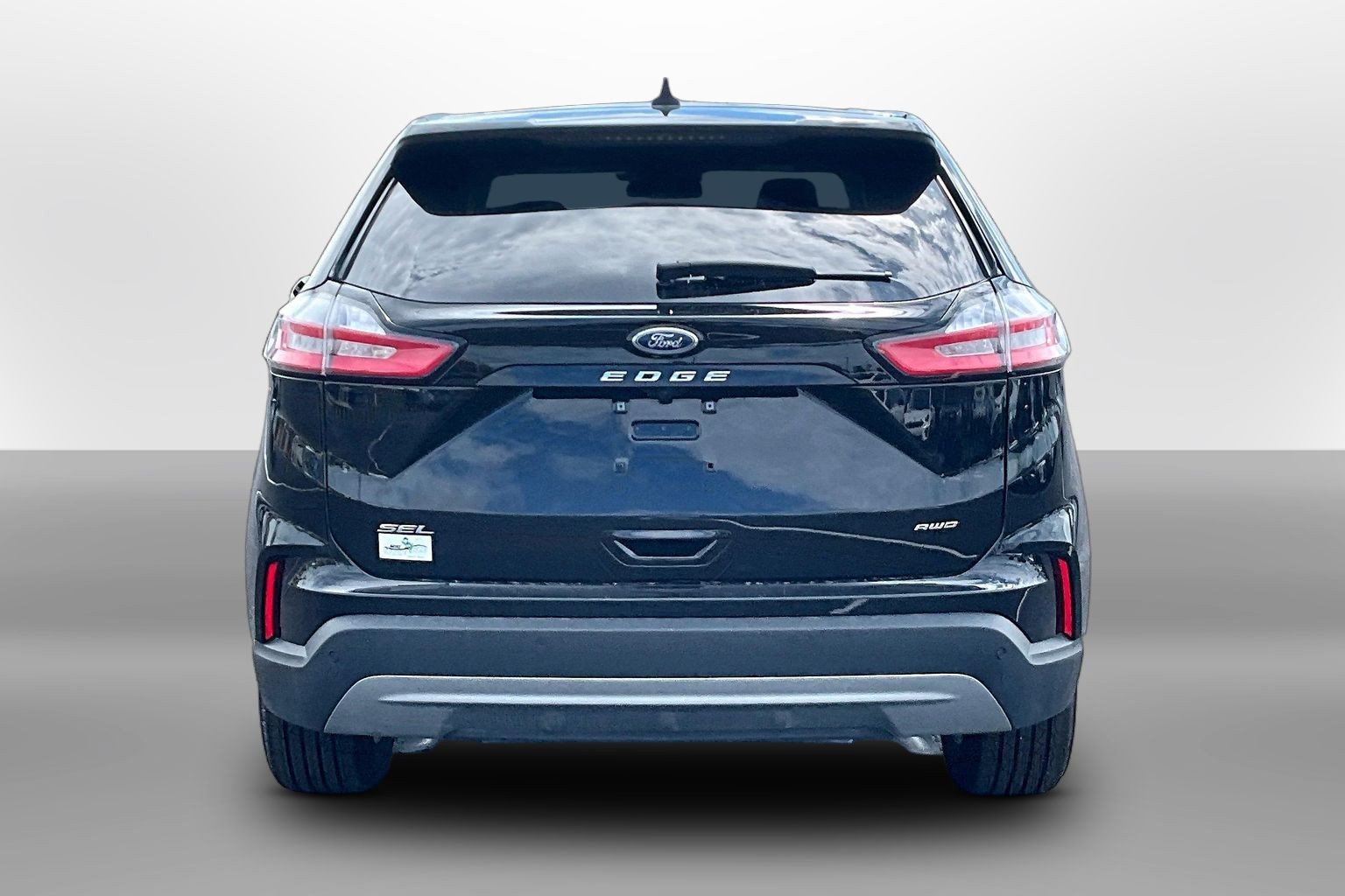 Certified 2024 Ford Edge SEL w/ Convenience Package AWD/4WD image 4