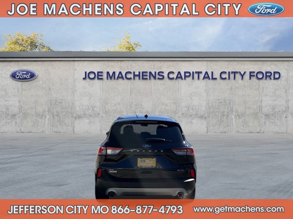 Certified 2022 Ford Escape SE w/ Cold Weather Package image 4