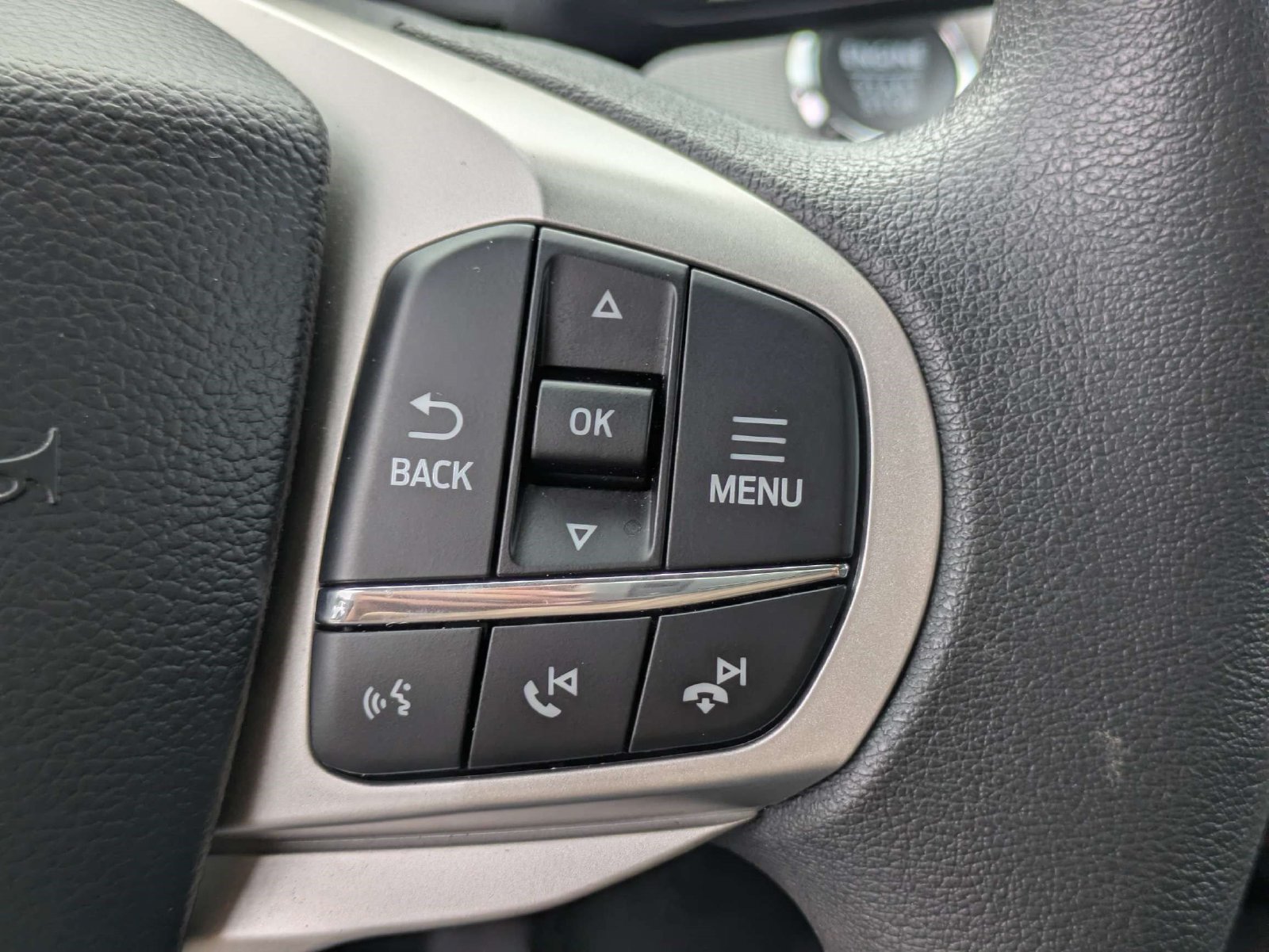 Certified 2026 Ford Explorer Active RWD image 27