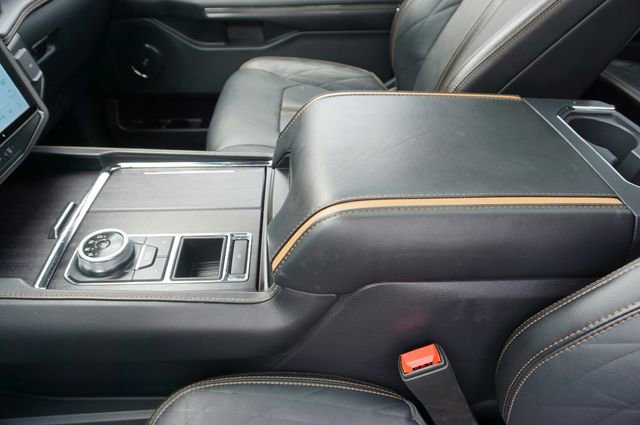 Certified 2022 Ford Expedition Max Platinum RWD image 30
