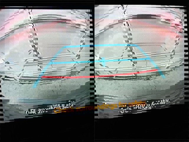 Used 2023 Toyota Highlander L image 9