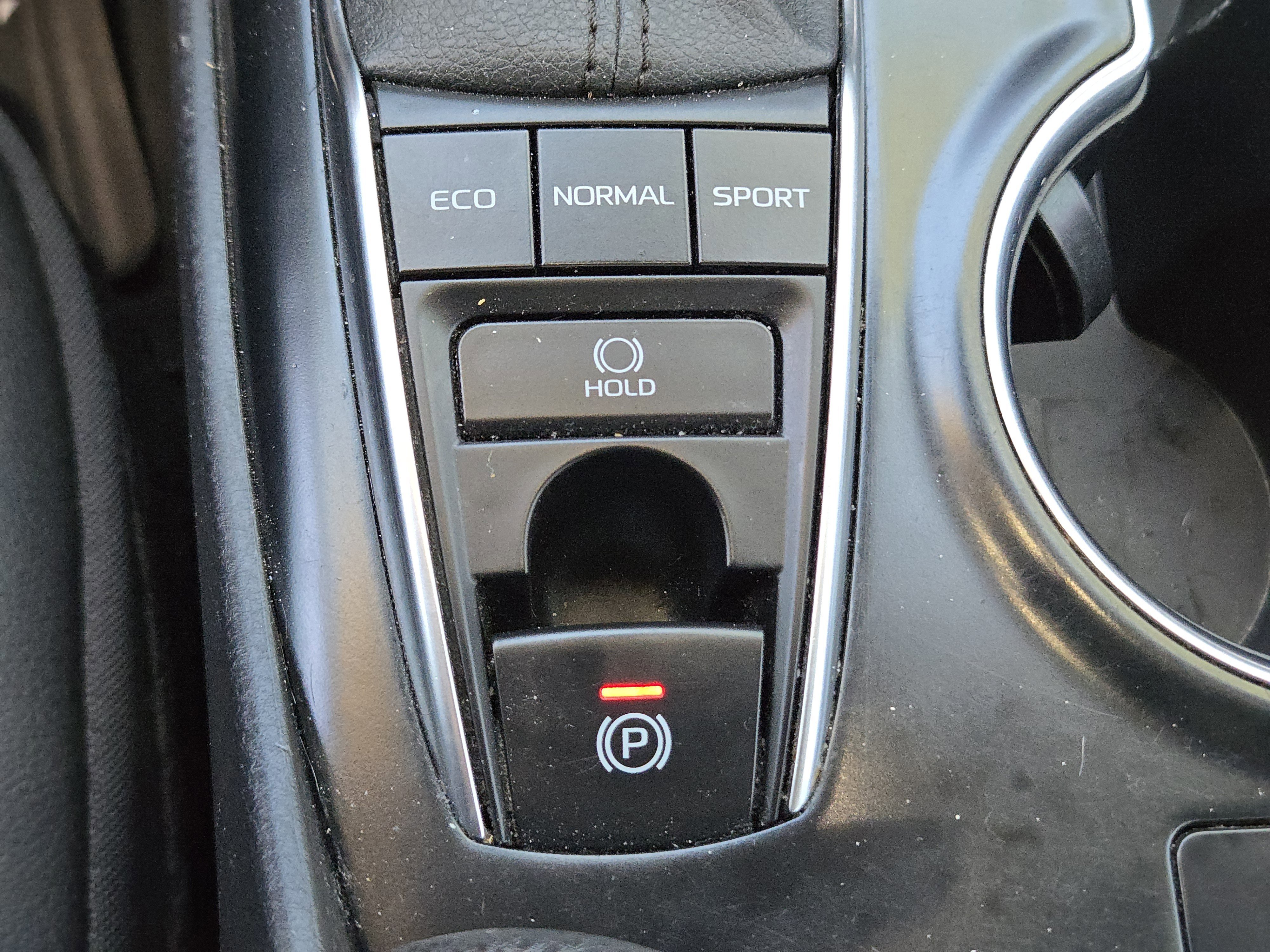 Used 2020 Toyota Camry XSE image 20