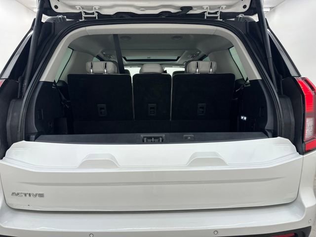 Certified 2025 Ford Expedition Active image 18