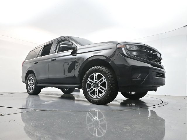 Certified 2025 Ford Expedition Active AWD/4WD image 46