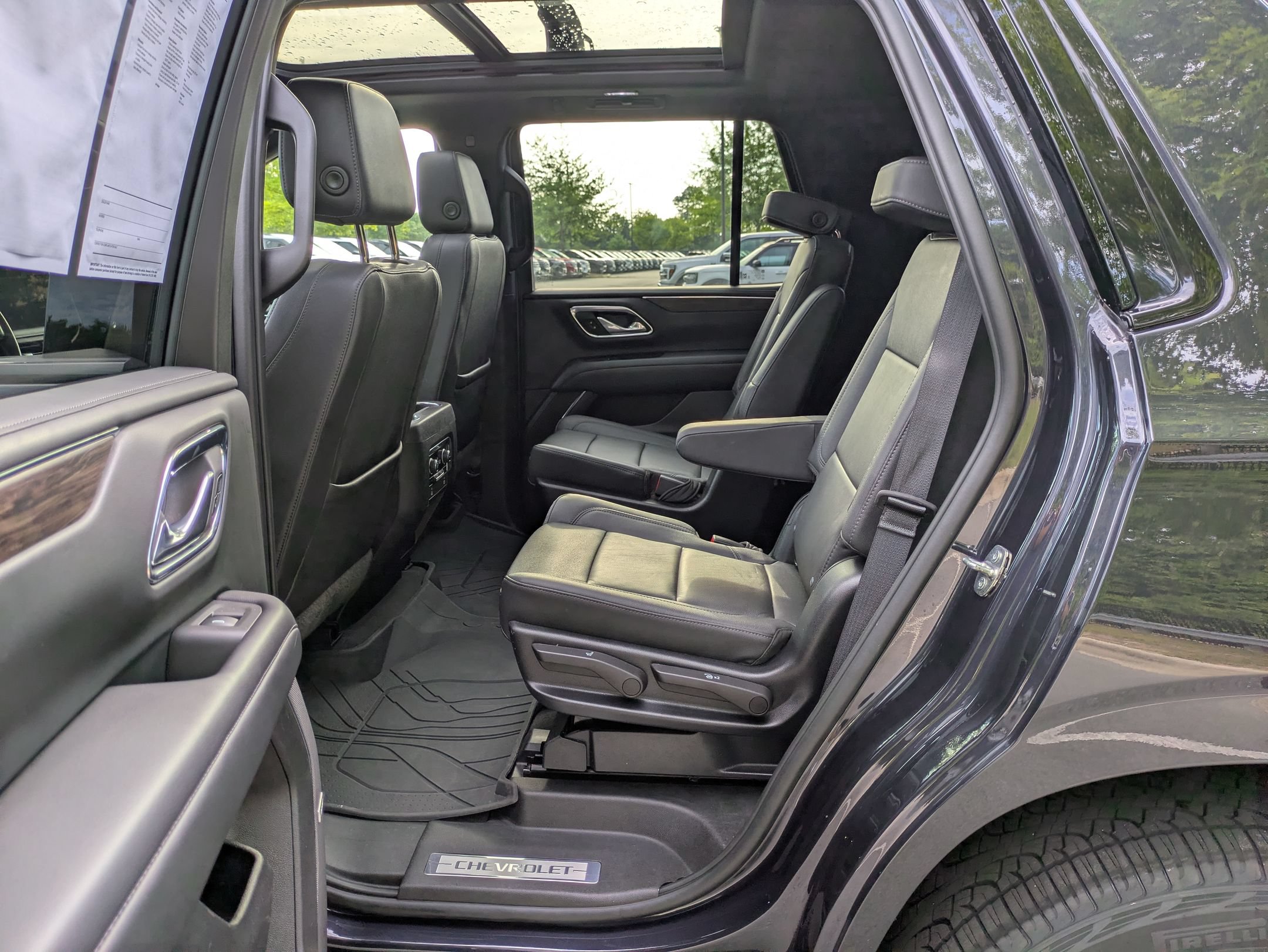 Used 2023 Chevrolet Tahoe Z71 AWD/4WD image 28