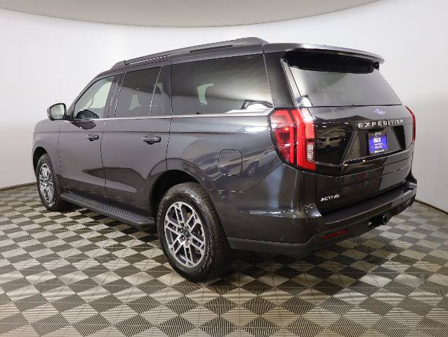 Certified 2025 Ford Expedition Active AWD/4WD image 7